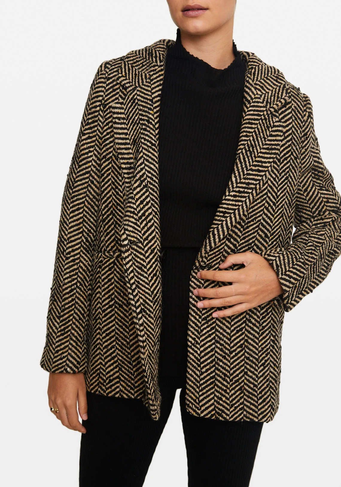 FISHBONE BLAZER CREAM AND BLACK