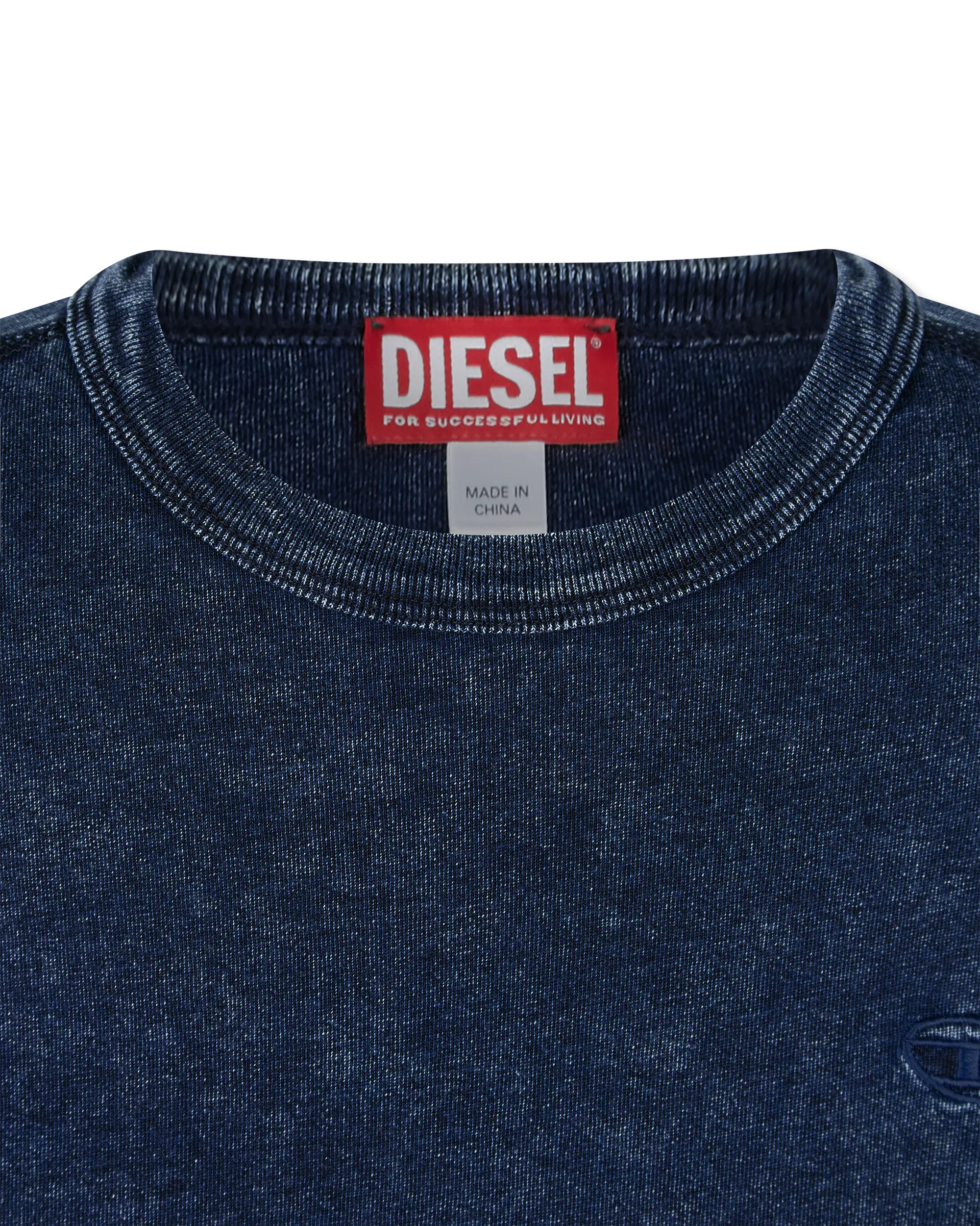 T-Adjind T-Shirt